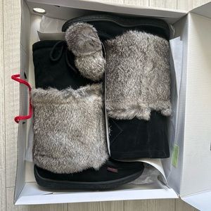 Size 9 waterproof Mukluks